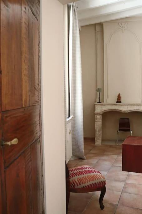Uzes Centre Quartiers Des Arts Charme De L'Ancien Apartment ภายนอก รูปภาพ